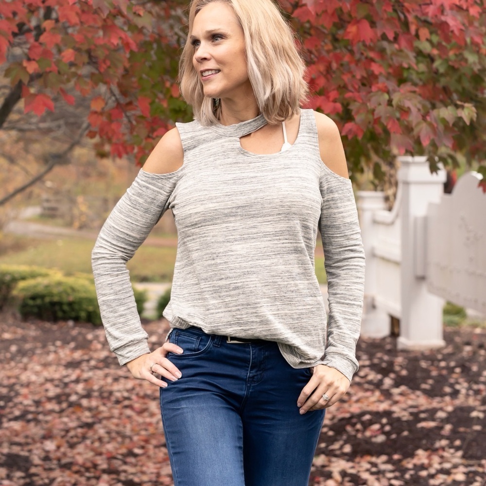 Cold-Shoulder Heather Gray Long-Sleeve Top